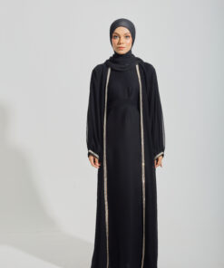 HEERA ABAYA in Black